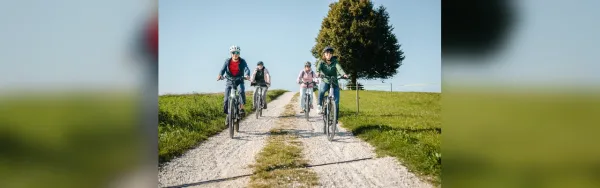 E-Bike-Tour mit Grillspiess schmieden
